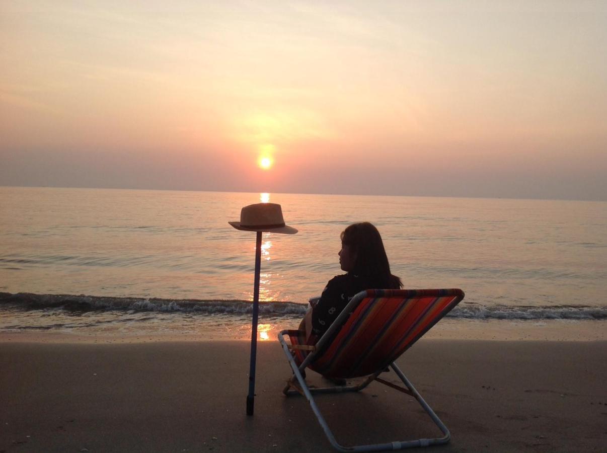 Ban Tawansongfa Hotel Lang Suan ภายนอก รูปภาพ