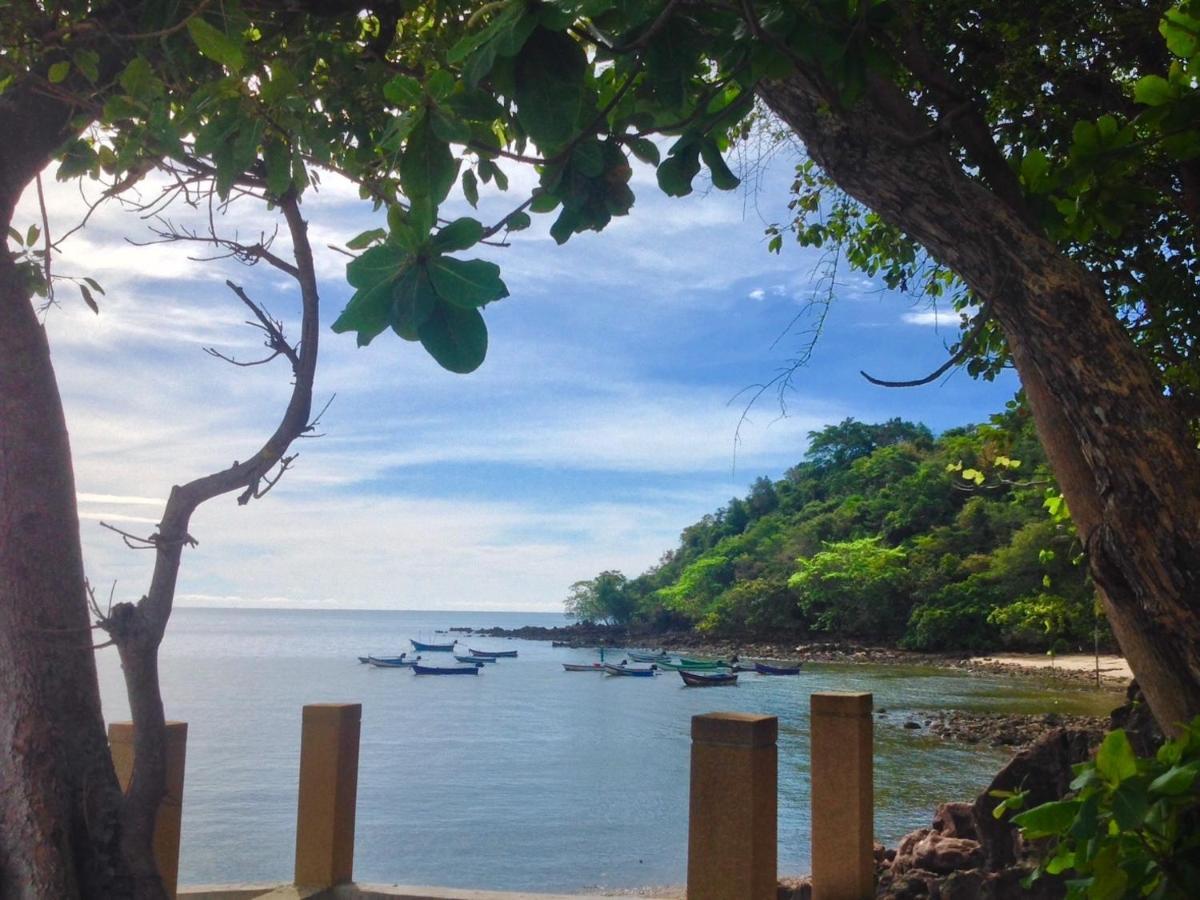 Ban Tawansongfa Hotel Lang Suan ภายนอก รูปภาพ