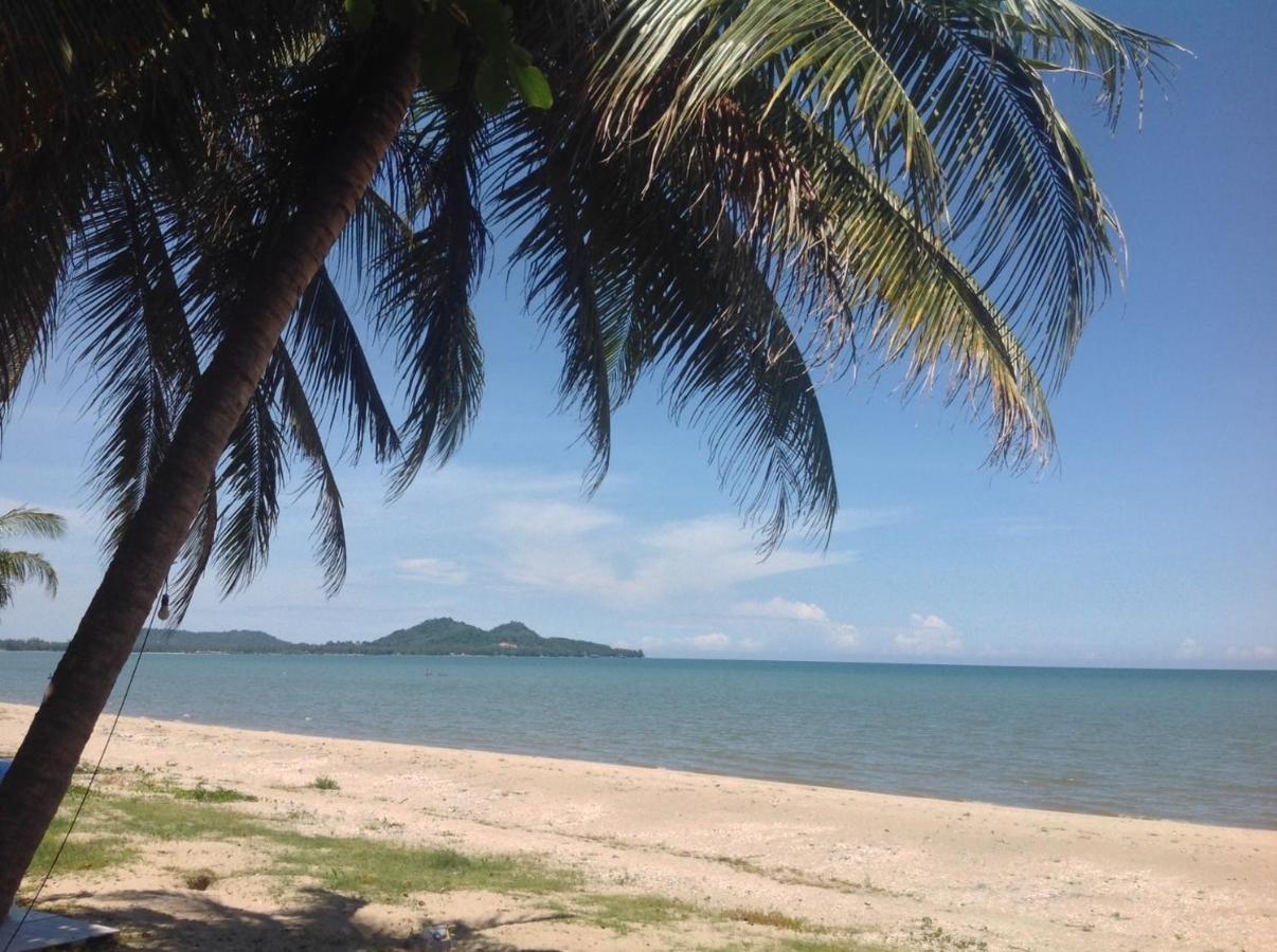 Ban Tawansongfa Hotel Lang Suan ภายนอก รูปภาพ