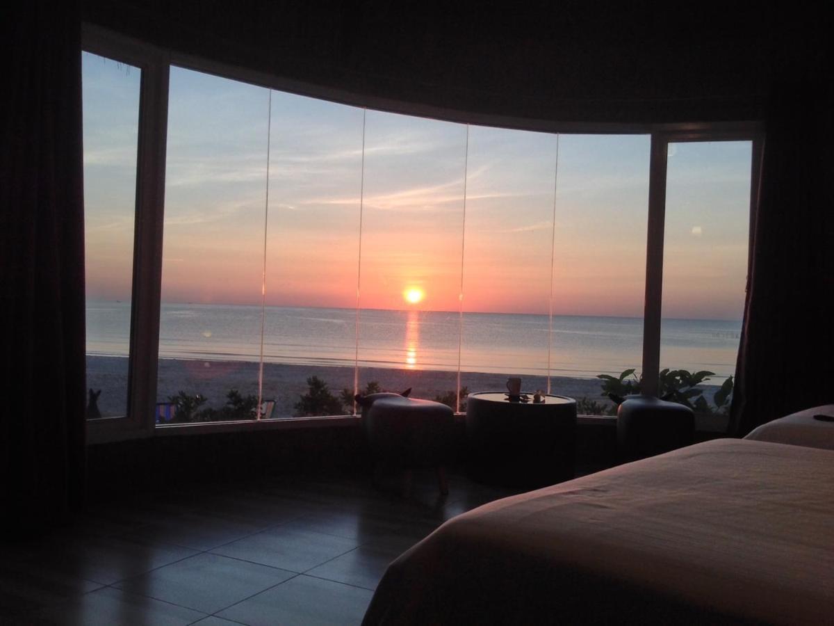 Ban Tawansongfa Hotel Lang Suan ภายนอก รูปภาพ