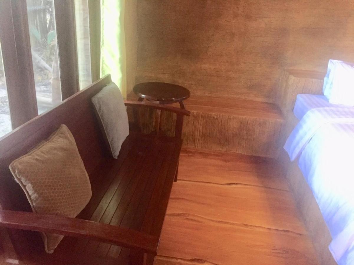 Ban Tawansongfa Hotel Lang Suan ภายนอก รูปภาพ