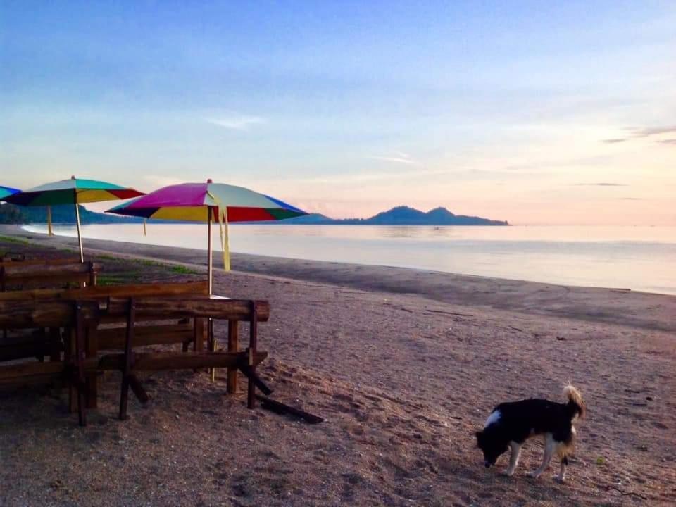 Ban Tawansongfa Hotel Lang Suan ห้อง รูปภาพ
